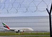 उच्च स्थायित्व 5 मिमी हवाई अड्डे सुरक्षा बाड़ स्थायी