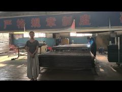 चींटी संक्षारण पूरी तरह से वेल्डेड 1.83*2.5m मेष पैनल बाड़ लगाना उत्पादन में